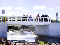 Puente de hormigón se entregó a la comunidad en Paso de Amarillo