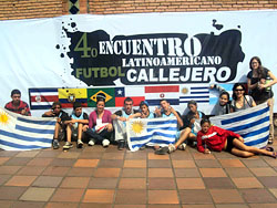 Jóvenes riverenses fueron cuartos representando a Uruguay en encuentro de fútbol callejero en Cali