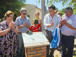 Entrega de viviendas a veintinueve familias