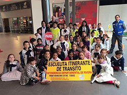 Alumnos escolares visitan circuito de la Escuelita Itinerante de Tránsito