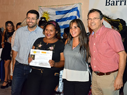 Finalizó el primer curso de peluquería en el Centro de Promoción Social de barrio Bisio